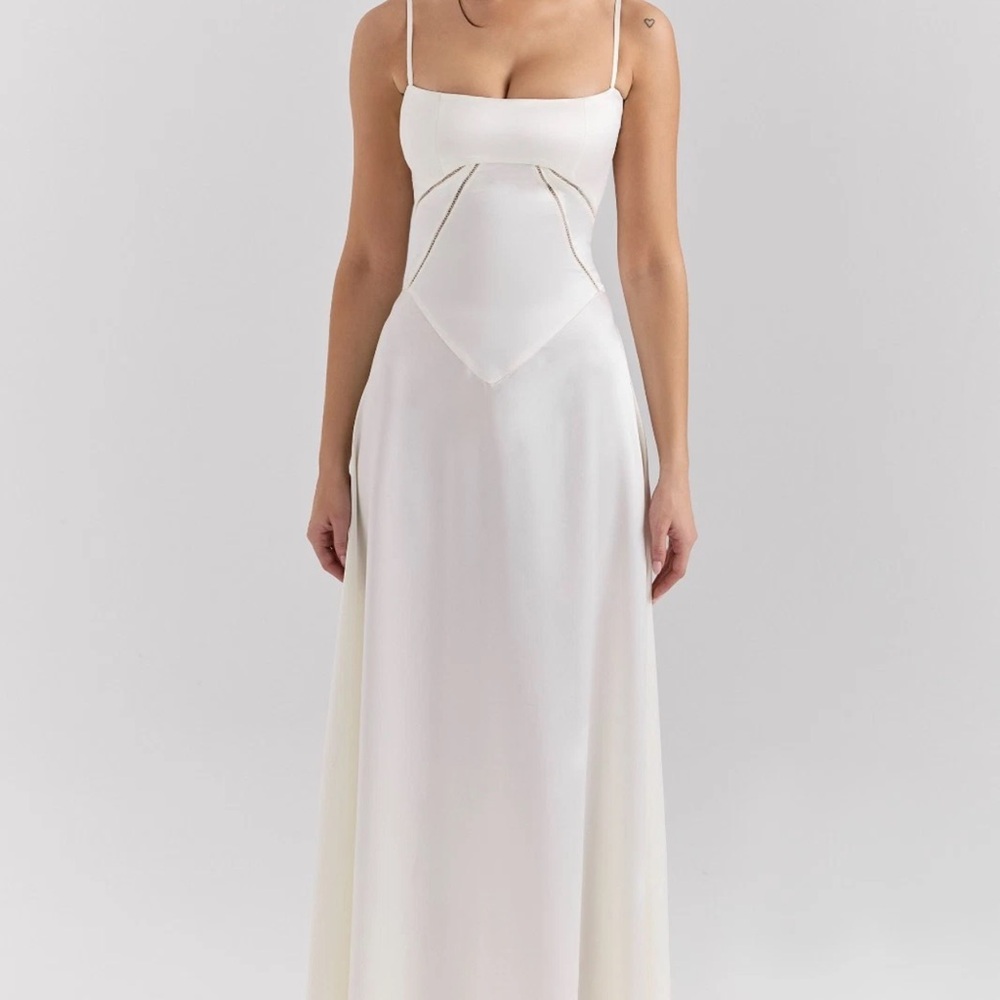 House of CB Ivory Satin Anabella Dress M Plus Cup